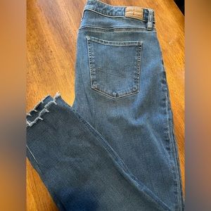 Womens denim. American Eagle- the Dream Fit.